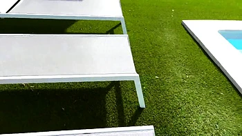 Sylvia's body makes her coach crack... - Jacquie et Michel TV