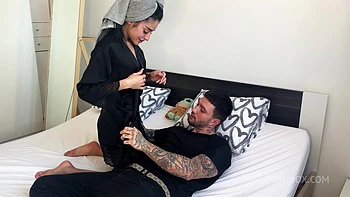 My Girlfriend Is Insatiable! She Wants Me To Smash Her Pussy For The Fourth Time - Ara Mix