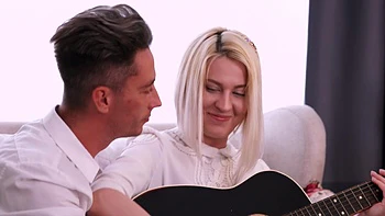 Blondie Wants Dick - Linn Lamborghini