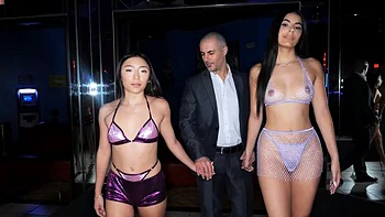 Jordan Maxx Makes Mover Stuff Her Box by PURE MATURE: Big Tits, Hardcore  Babe Porn