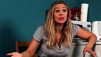 Watch sexy amateur blonde teen