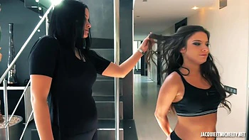 Charline, a more than warm welcome! - Jacquie et Michel TV