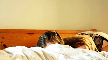 Webcam brunette solo masturbation