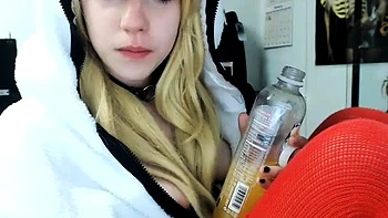 Euro Blonde Solo Masturbation