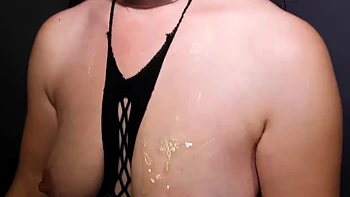 la chienne sophia baise avec des mecs