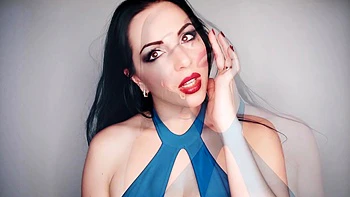 Big boob brunette masturbates on webcam