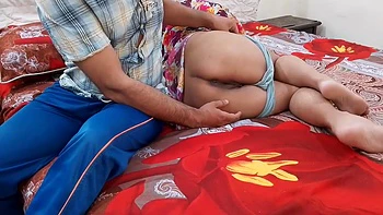 Stepson Takes Advantage Of Indian Stepmother Seeing Her Alone And Has Sex With Her The Desi Stepmother Was Alone In The Room