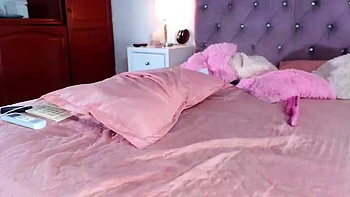 Brunette amateur homemade webcam ass