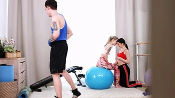 2 19 yo Teens Double Fun - Monroe Fox,Rin White