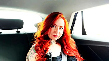 It's been a while since 28-year-old Chloe's first threesome... - Jacquie et Michel TV