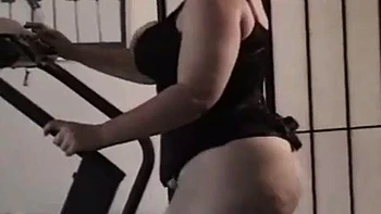 Old Slut: Blowjob, Doggy  Amateur Porn