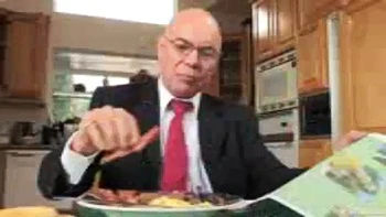 Hot Cheating Step-mom Helly Mae Hellfire: Blowjob, Doggy  Cowgirl Porn