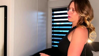 An atomic bomb in Cassis! - Jacquie et Michel TV