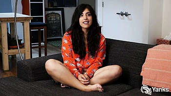 Well-proportioned hustler - vibrator sex - Yanks