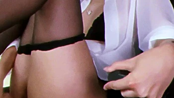 Amateur brunette double toying on webcam