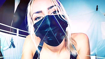 Big ass amateur blonde fucking POV in public