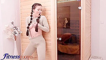 Kazakh Milf Luna Truelove & Dutch Babe Chrystal Sinn Fucking Fitness Trainer