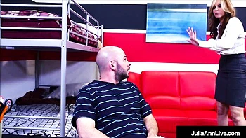 Hottie Julia's blonde video