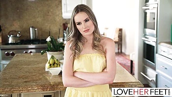 Radiant Alex Jones and Scarlett Sage - hd dirt - Love Her Feet