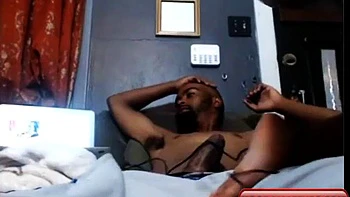 Thick lips fuckin an suckin: Blowjob, Cowgirl  Amateur Porn