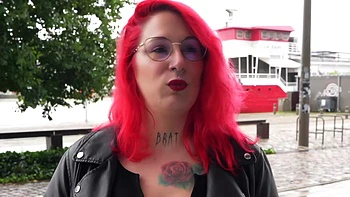 Cataleya dreamed of another woman's perfume... - Jacquie et Michel TV