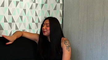 Alice, 28, unreserved seductress... - Jacquie et Michel TV