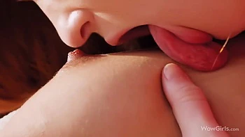 Amazing Interracial Lesbian Couple Dulce And Sofilie Fucking On The Bed