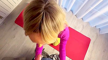 The Trainer Fucked The Blonde During Yoga