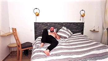 Alice, indecent maid... - Jacquie et Michel TV