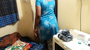 Hot Indian Housewife Bathing Viral Video - Pushpa Valli & Apple Baby Shower Sexy Tease