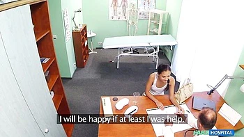 Gorgeous missionary pose fuck with a short-haired brunette Kiss