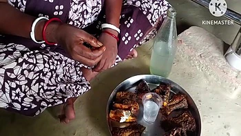 Desi Bhabhi Ne Daru Pikar Land Chusa