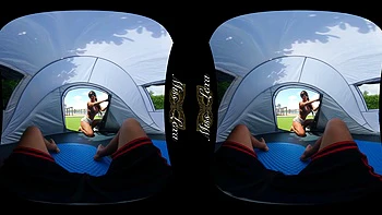 Жесткий трах в палатке с большой сиськой брюнеткой милф