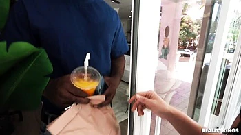 Oral dirt with amative Emerald Loves from RK Prime