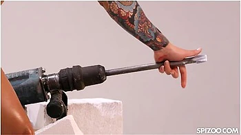 Stanley Johnson And Chloe Lamour In Busty Model Gives Photographers An Amazing Fuck