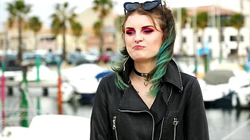 Lolita milf francesa amateur ardiente en lencería sexy