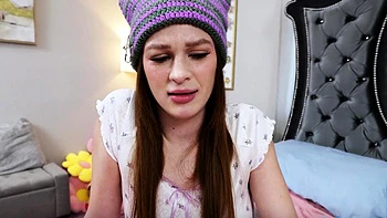 Harley Love bläst und wichst POV mit großen Titten