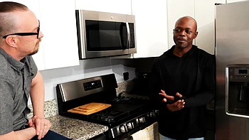 Hotwife Nicole Sage fucks BBC while hubby watches