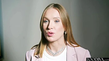 Prof milf sexy baise étudiant en lingerie et fellation salace