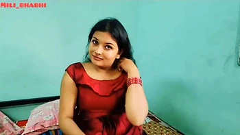 Desi MILF Bhabi Tight Pussy Hindi Fuck Home Alone