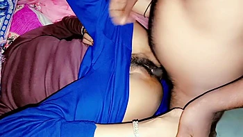 Chica desi peluda en sexo amateur indio caliente