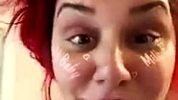 Brune amateur baise ses grosses nichons