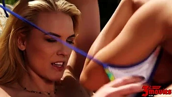 Козима Данкин и Дженна Сатива лесбийское лизание