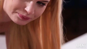 Блондинка подросток подсела на огромный чёрный член