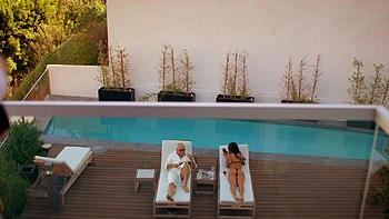 Morena Alexa Tomas fodendo com o namorado na cozinha