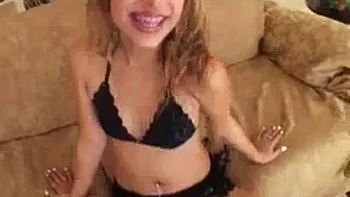 Latina Sucks Cock & Gets Fucked Doggy and Missionary