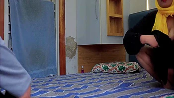 Madrasta hijabi indiana fodida no doggystyle e gozada no cu