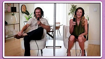 Блондинка Эддисон Водка сосет и трахает пальцами на каблуках