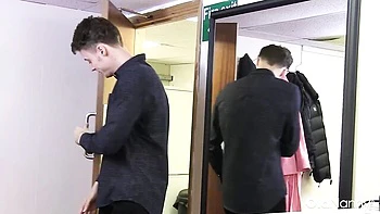 Milf peituda fodida forte com boquete profundo