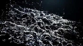 Lesbiennes ados pissent et boivent leur pissotière